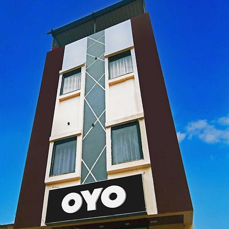 Oyo Flagship Hotel Blue Tick Indore Bagian luar foto